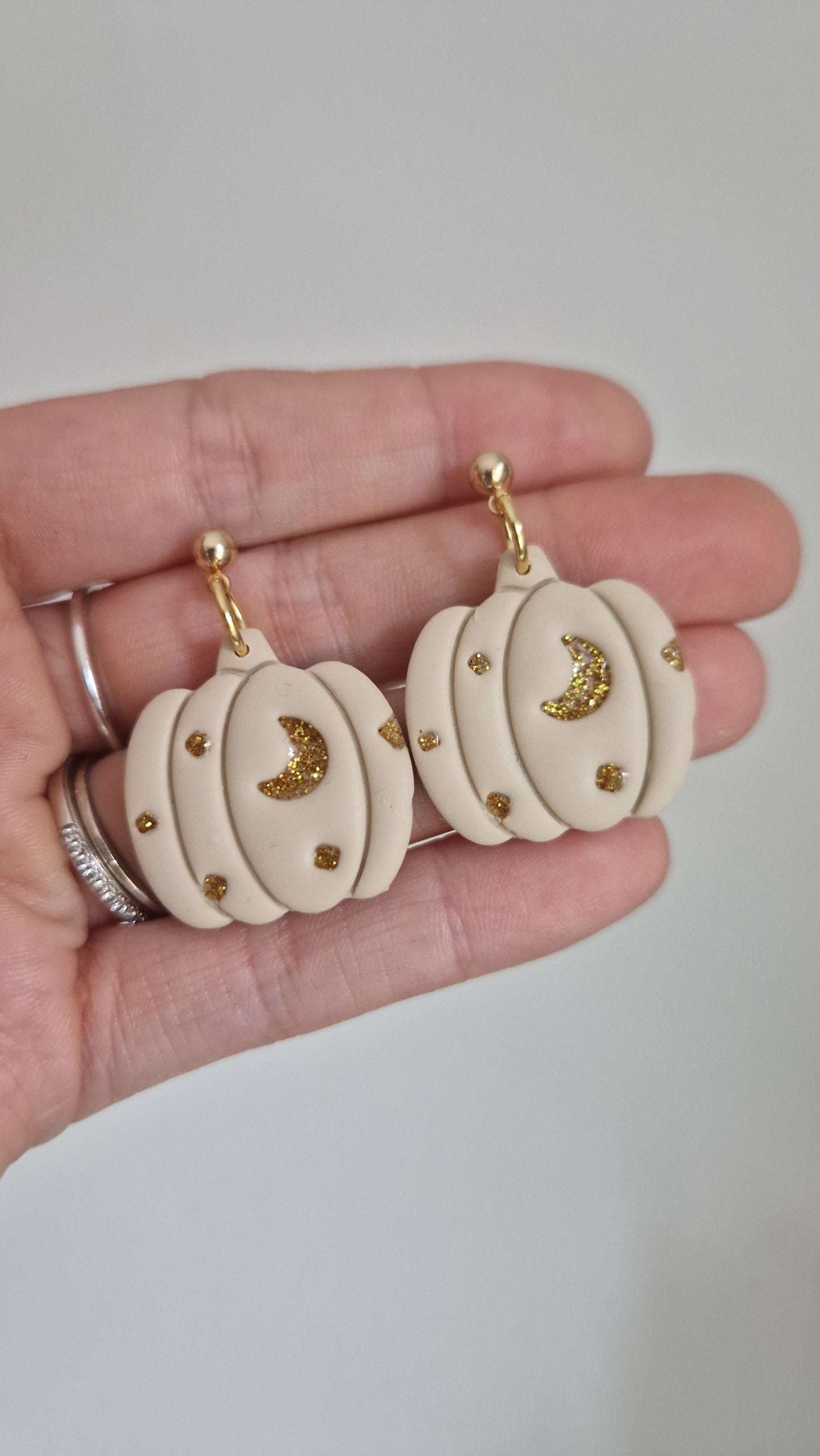 Moonlit Pumpkins Beige