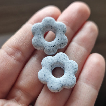 Daisy Charms Granite Clay