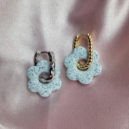 Daisy Charms Granite Clay