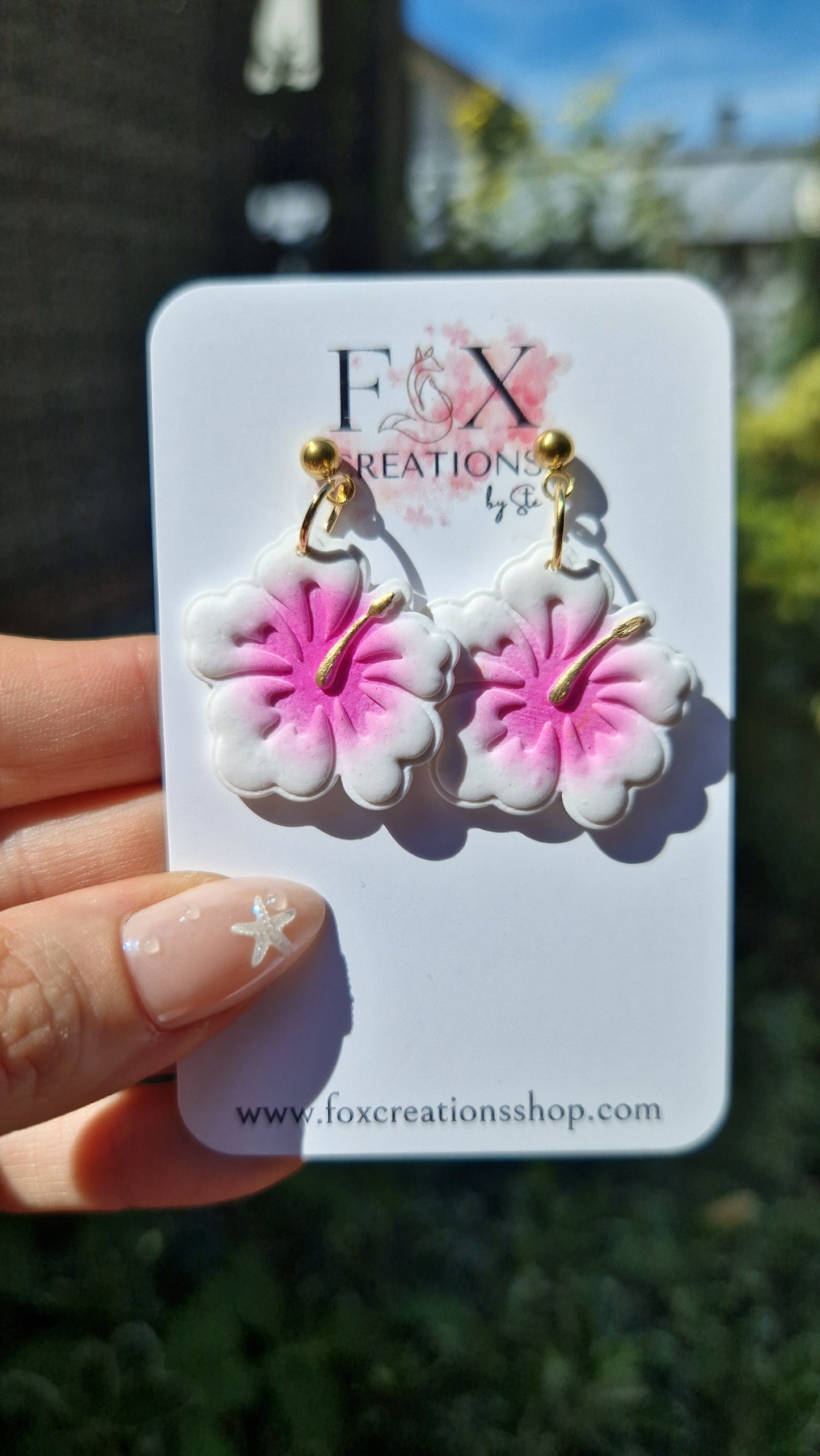 White Hibiscus