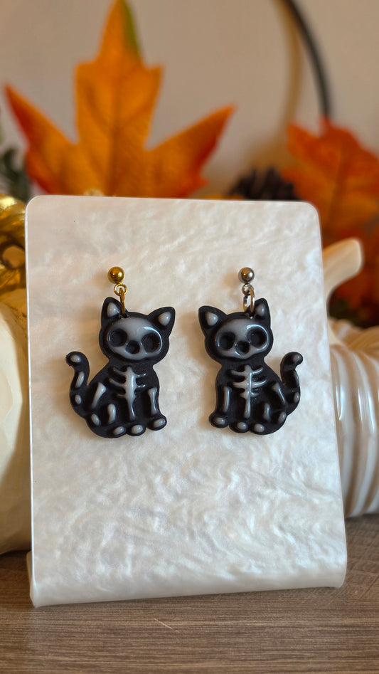 Bone Kitty