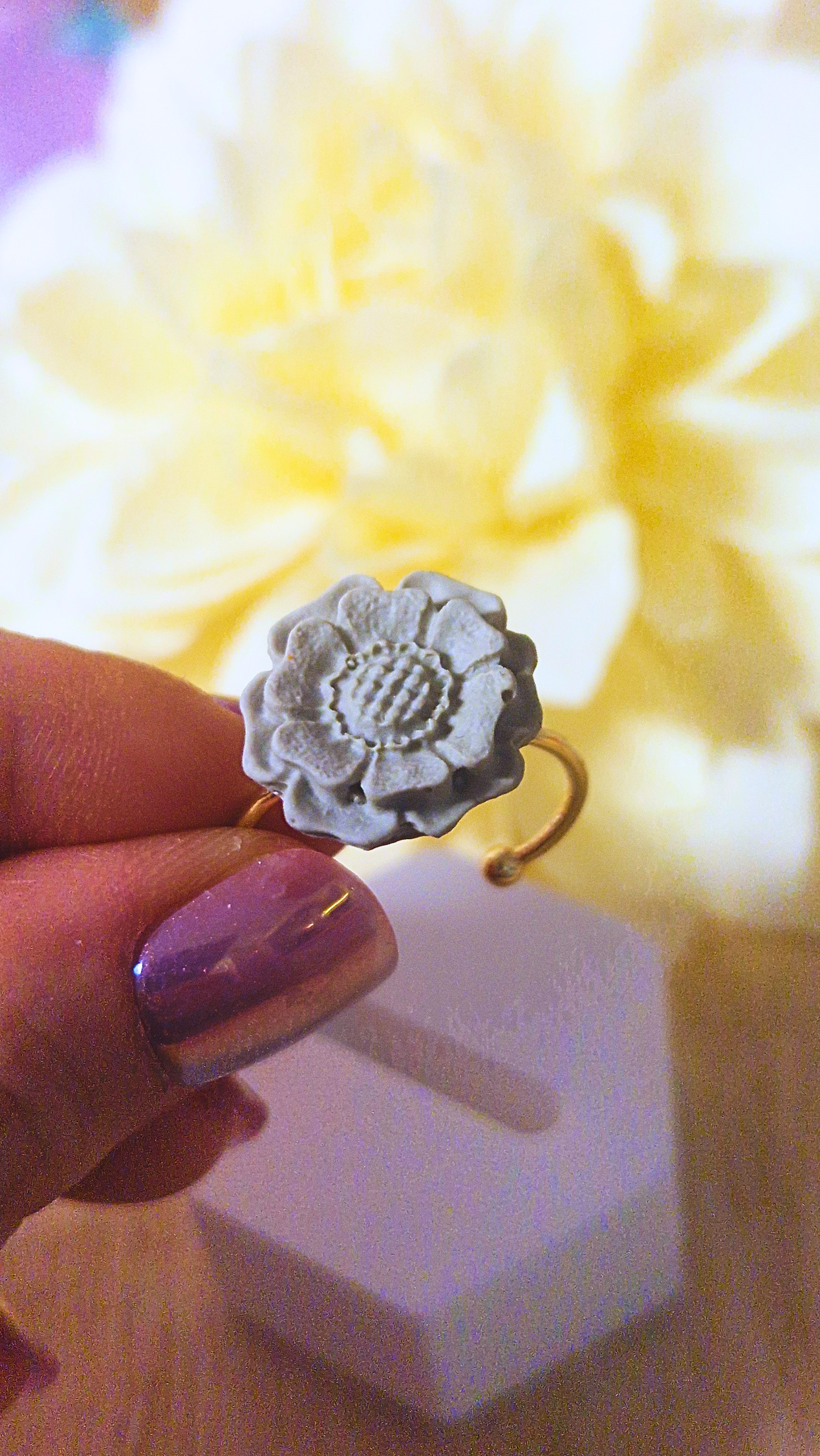 Bloom Ring · Greige (grey/beige)
