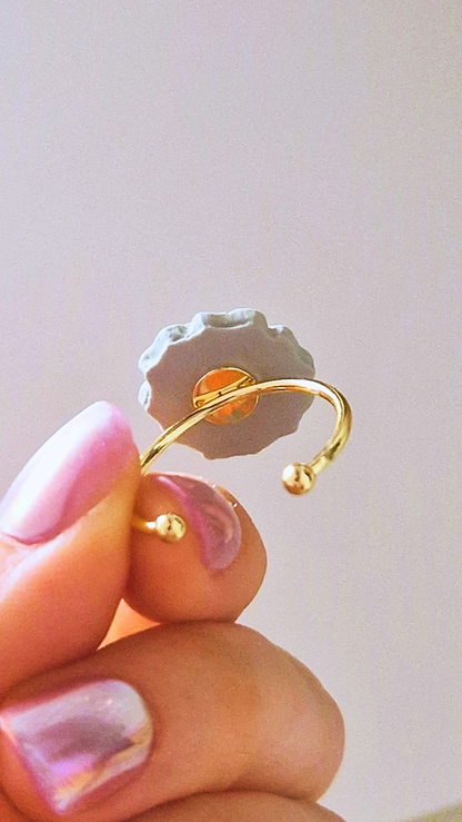 Bloom Ring · Greige (grey/beige)