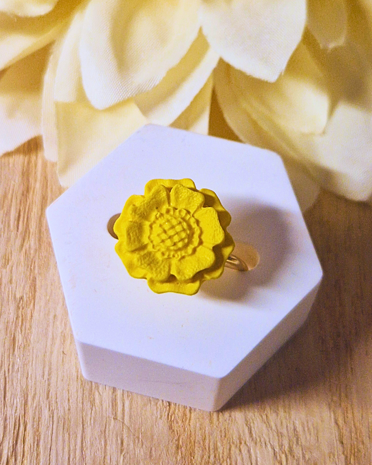Bloom Ring · Sunflower Yellow
