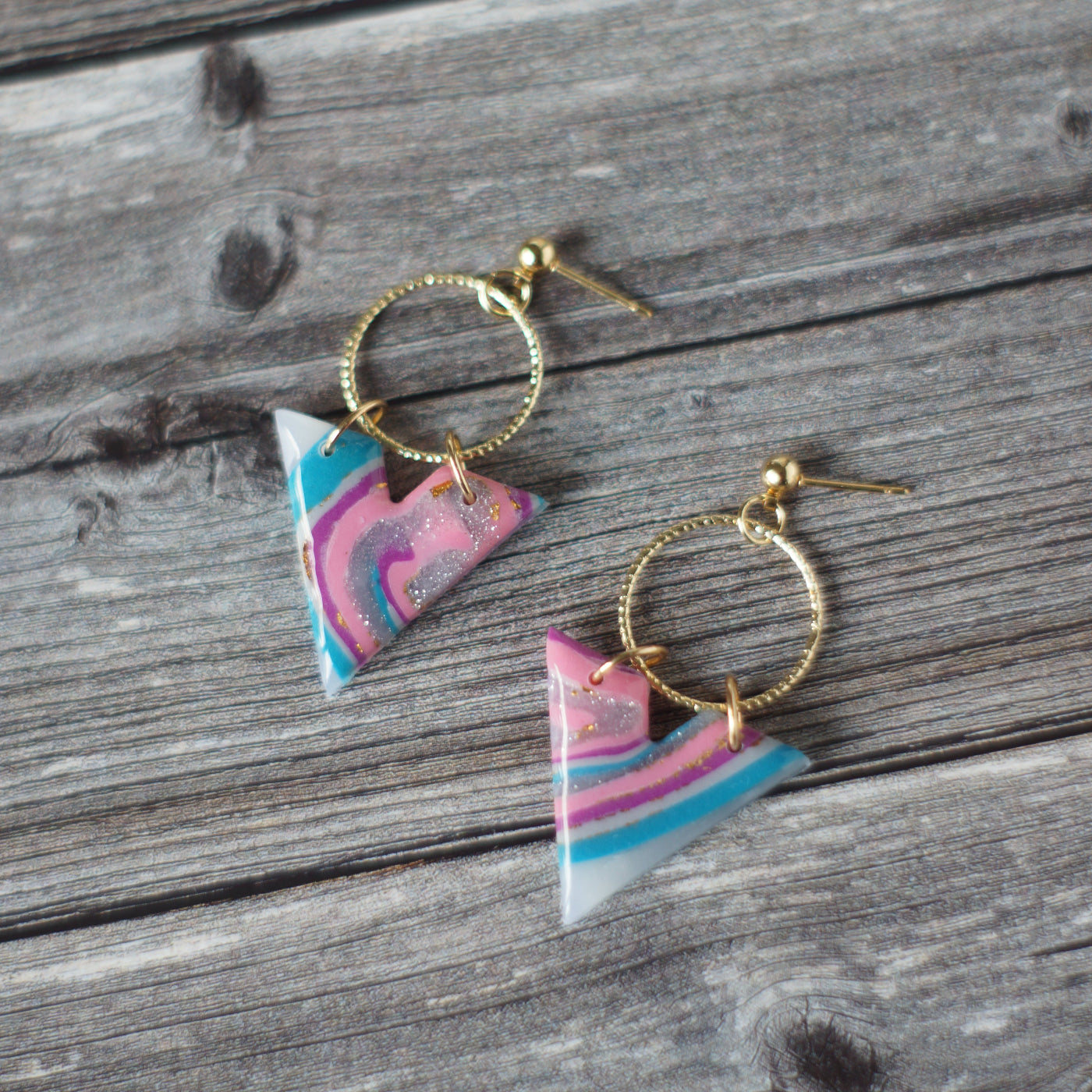 Rainbow Agate V Circles