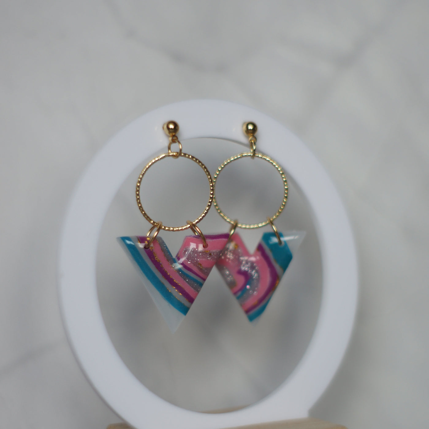 Rainbow Agate V Circles