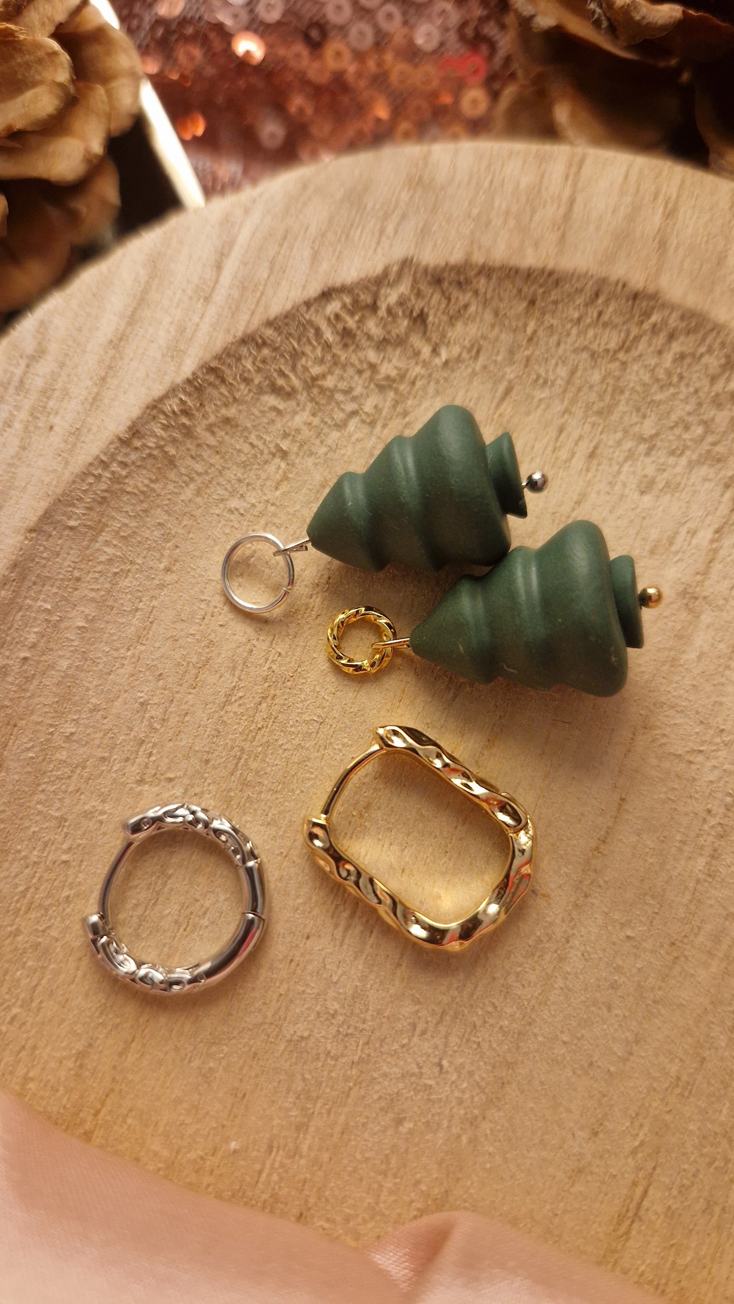 Holiday Pine (Charms only)